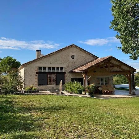 La Grange A Tissac Bed & Breakfast *